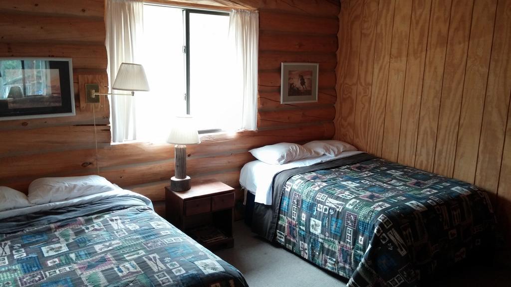 Medicine Bow Lodge Tenmile Стая снимка